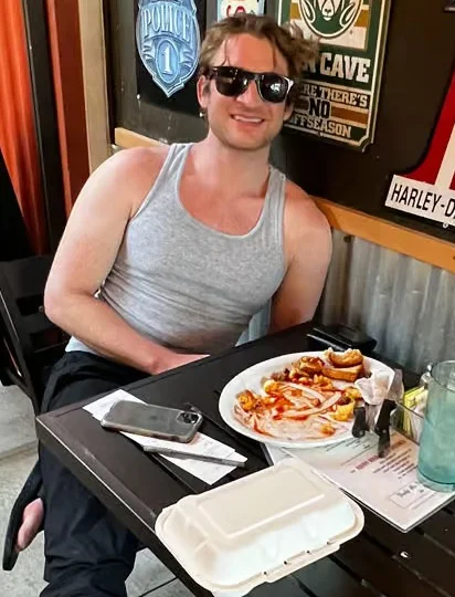 Casual dining with a plate of American comfort food