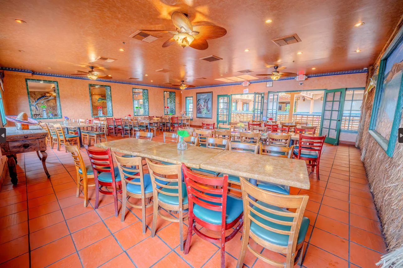 Cafe Coyote La Paz room 1