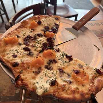 Photo from Jaimie M.'s review