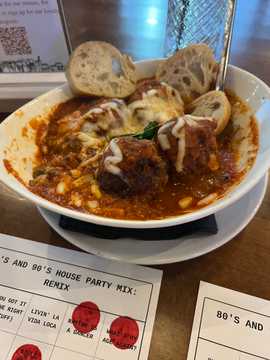 Photo from Rubi J.'s review