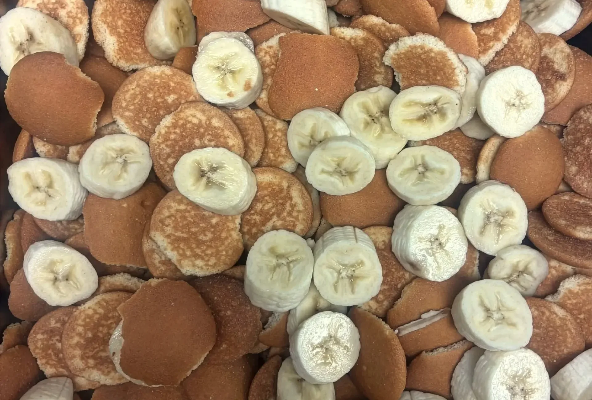 Vanilla wafers and bananas