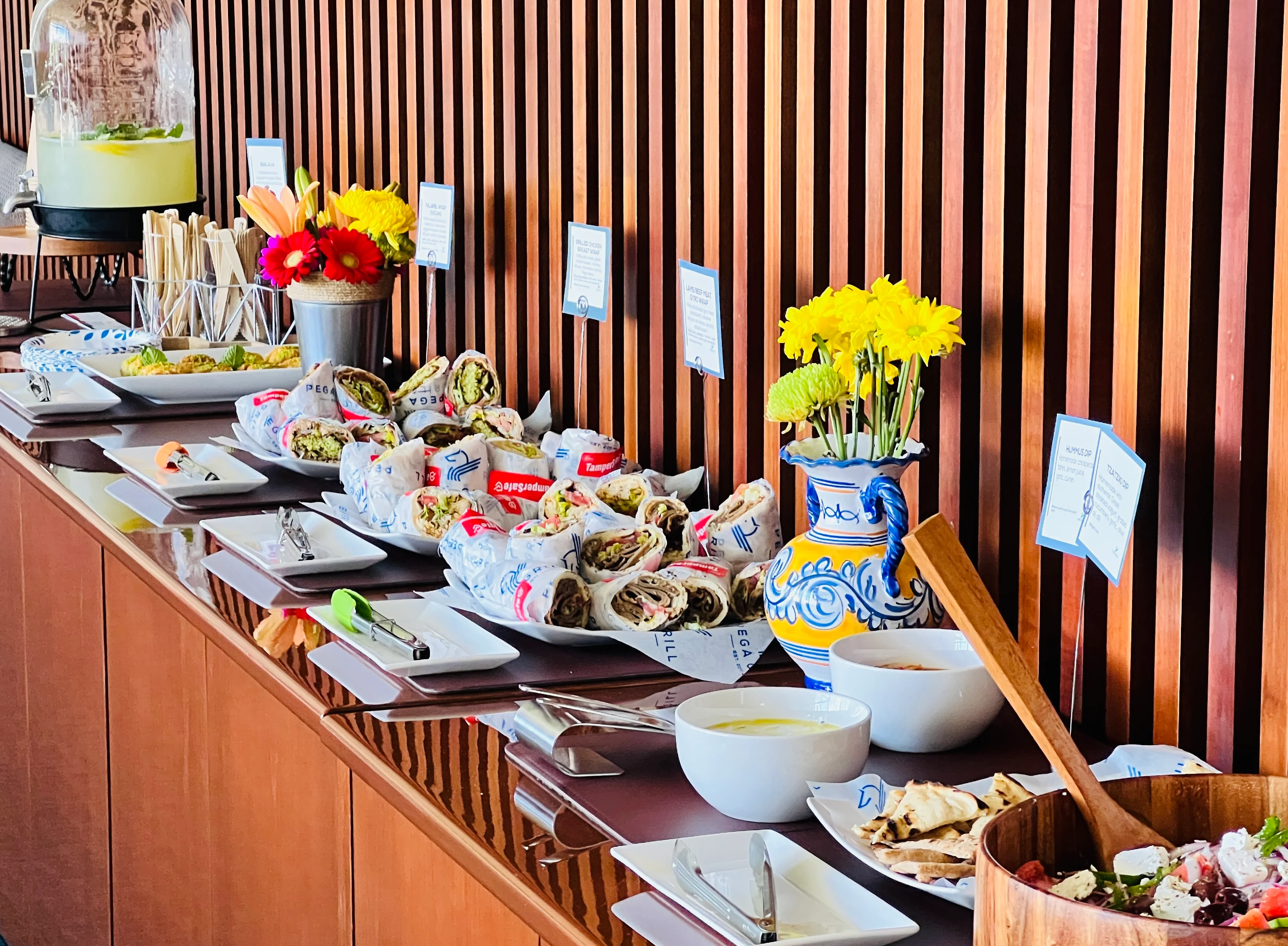 Catering Lunch Buffet Image