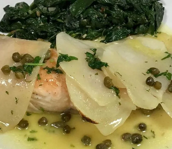 Salmone In Crosta Di Patate Con Salsa Al Limone