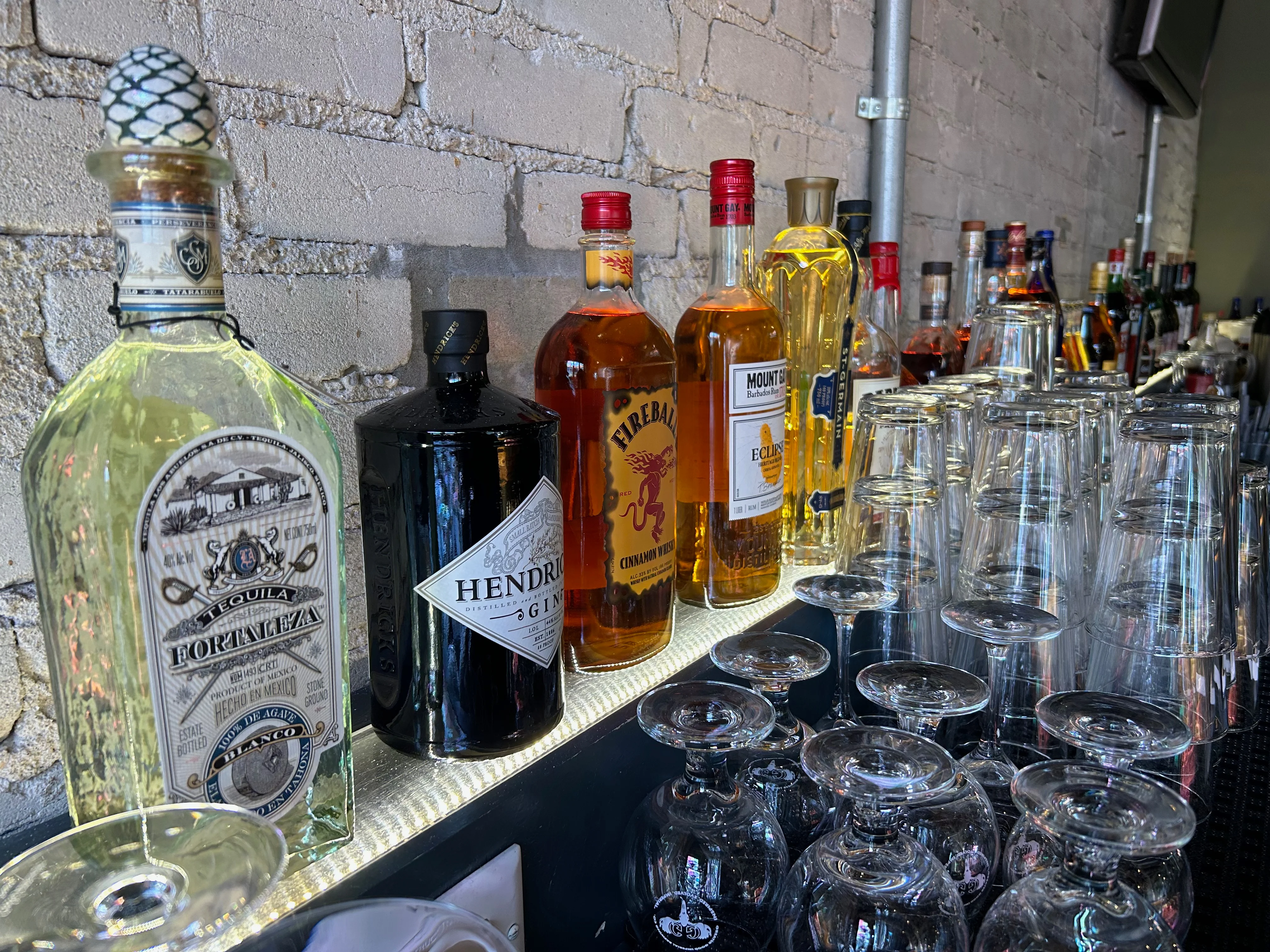 Backbar