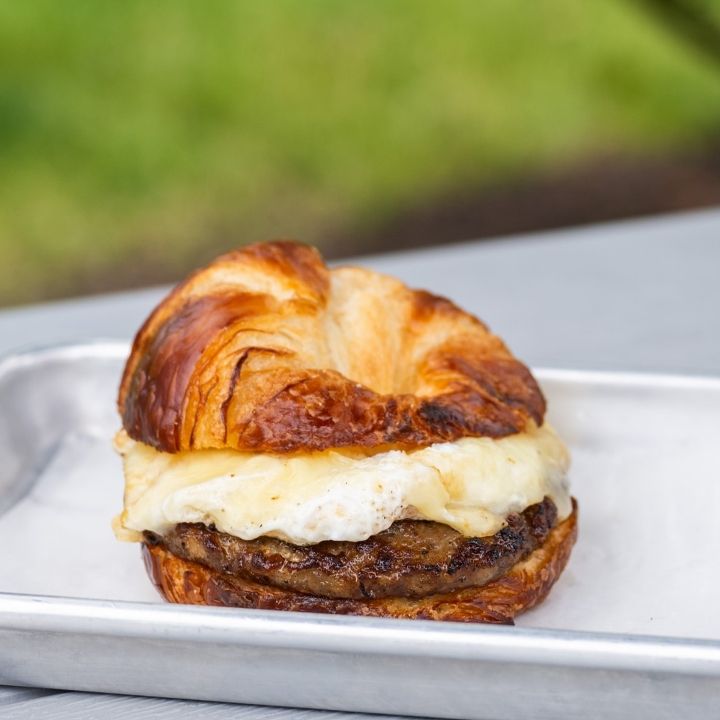 765 Sullivan Ave - Apple Danish Latte